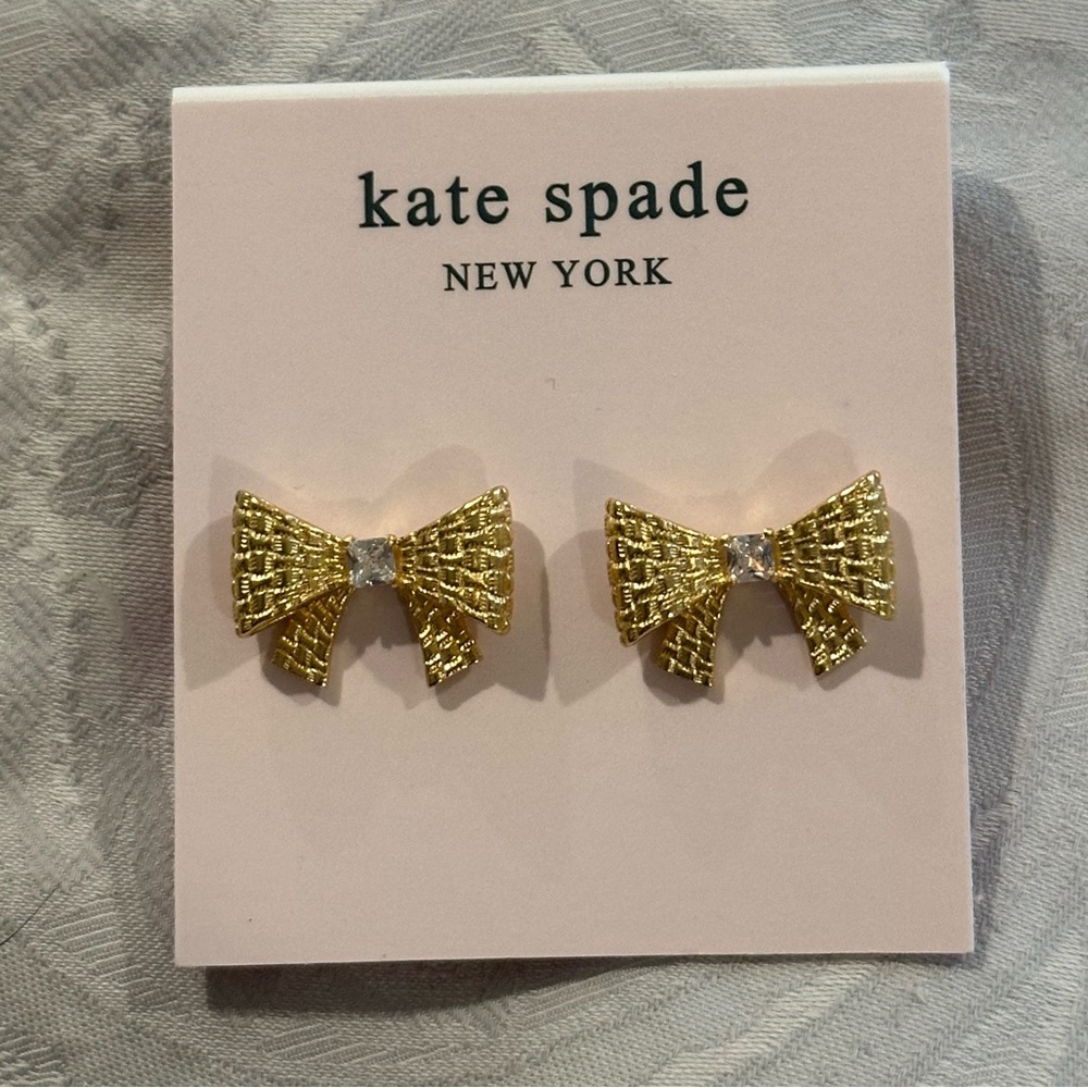 Kate Spade $79 retail Wrapped In A Bow Stud Earrings NEW